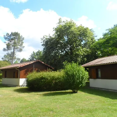 Les Chalets Du Gelat, Nature Et Calme Noaillan Exterior photo