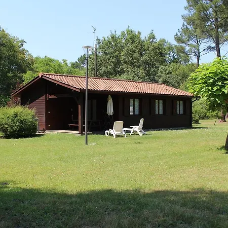 Les Chalets Du Gelat, Nature Et Calme Noaillan Exterior photo